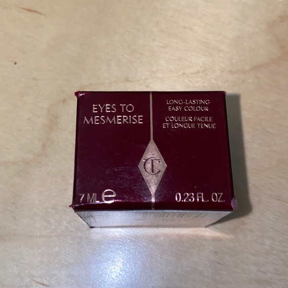 Charlotte Tilbury Eyes to Mesmerise- Champagne